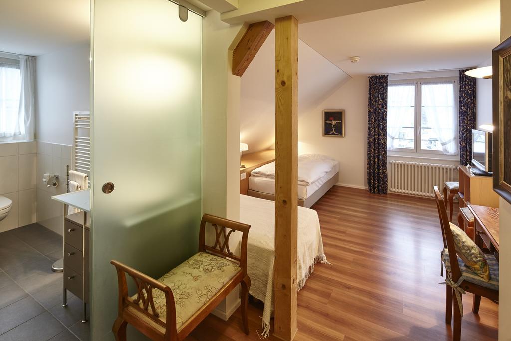 Landgasthof Hotel Roessli Lucerne Room photo