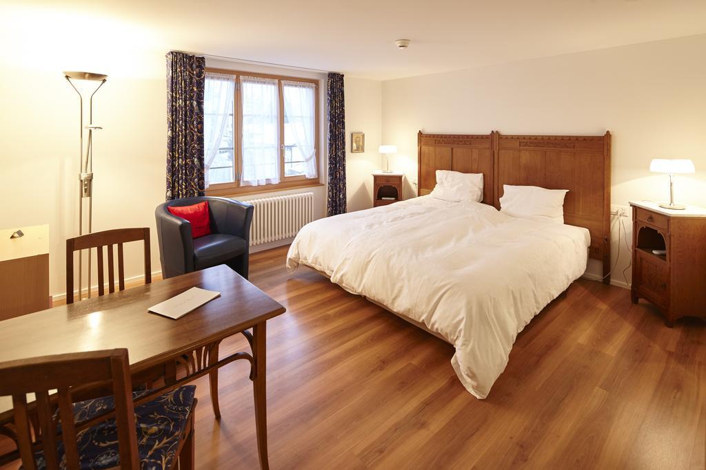 Landgasthof Hotel Roessli Lucerne Room photo